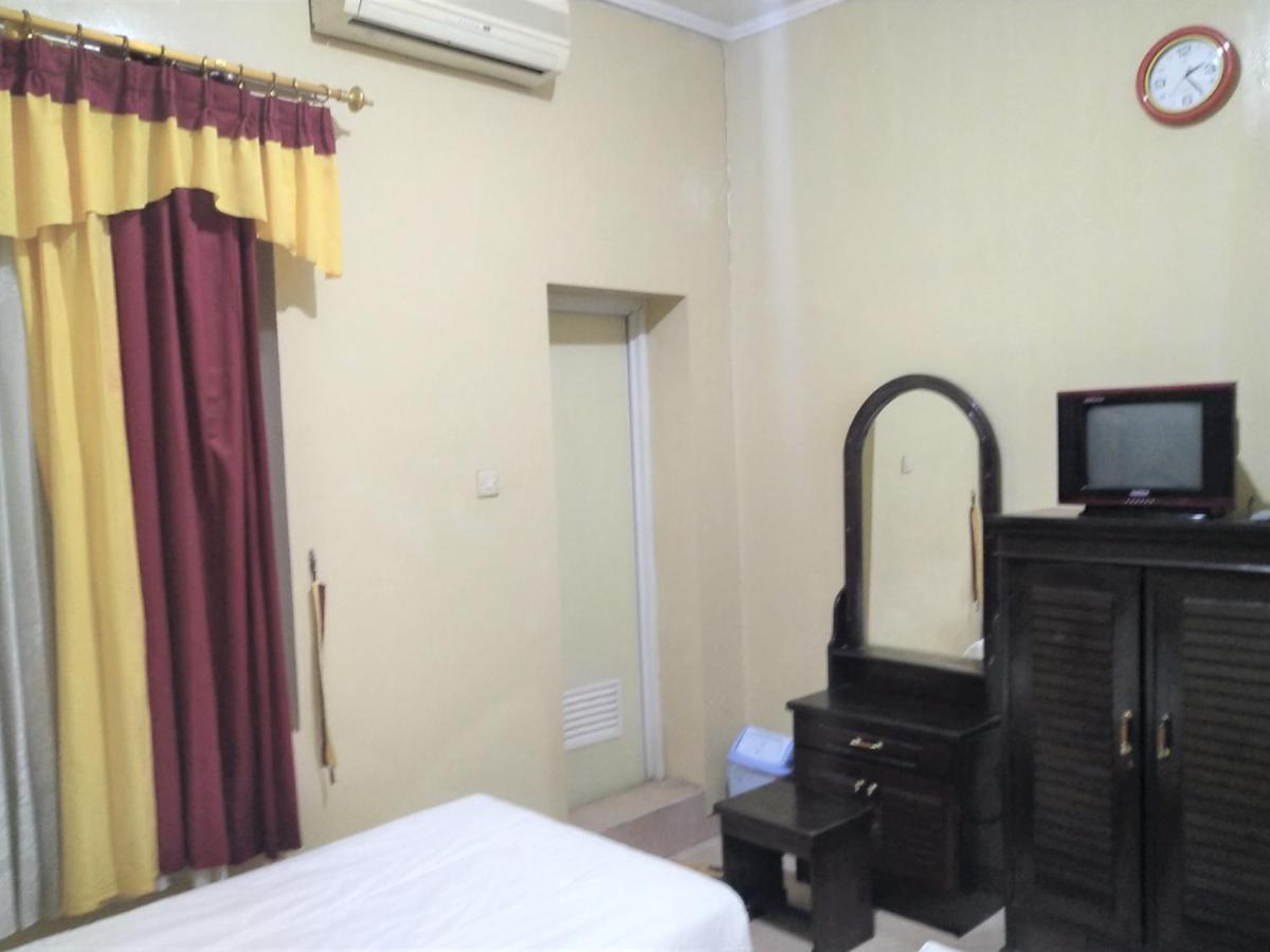 Hotel Pekalongan Syariah Mitra Reddoorz Exterior photo